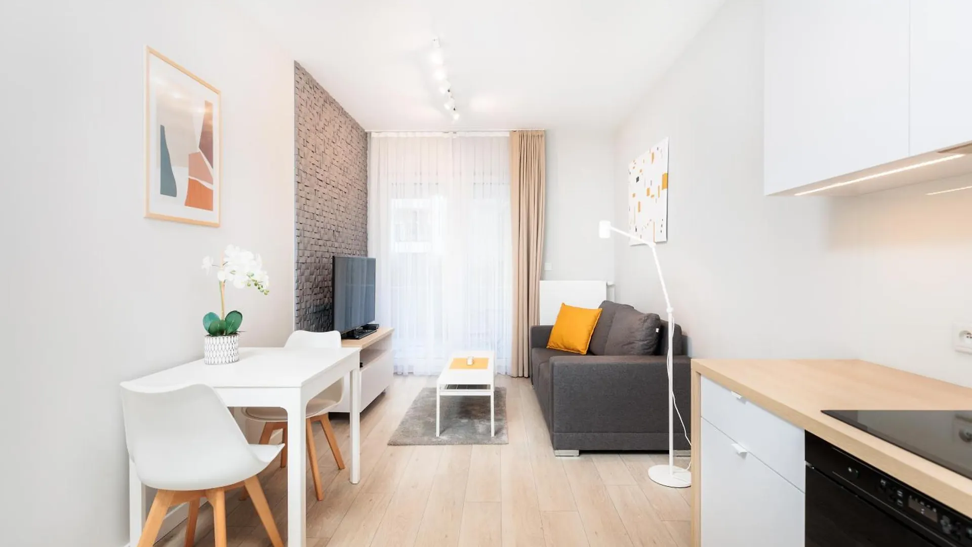 City Of The Kings-Milford Sound Krakow Apartment